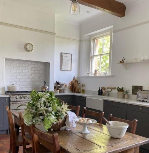 Старинный викторианский дом с элегантным классическим интерьером в сельской местности на юго-западе Англии. 02