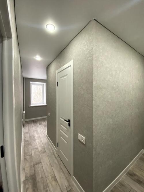 Продается чистая, светлая, а главное теплая квартира. 06