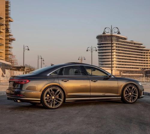 Audi S8 D5 - это спортивный автомобиль премиум - класса, выпускаемый компанией Audi. 01
