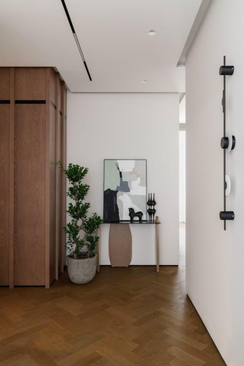 Природные фактуры и домашняя сауна: квартира 185 м в астане. 01