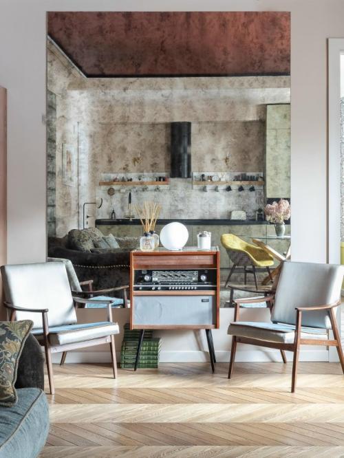 Интерьер создавался для молодой пары, ценящей уют и характерные детали. 03