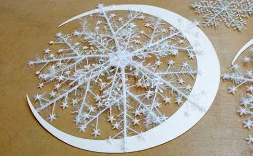 Подвесные новогодние украшения: снежные луны. 04