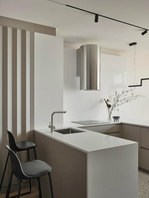 Топ - 3 ошибки в планировке кухни с полуостровом. 01