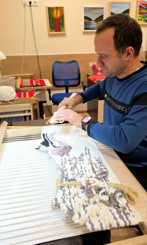 Дизайнер Лариса Борисовна Гудина и Давид гонтарь открывают в мастерской ткачества тему интерьерного гобелена! 01 Дизайнер Лариса Борисовна Гудина и Давид гонтарь открывают в мастерской ткачества тему интерьерного гобелена! 01