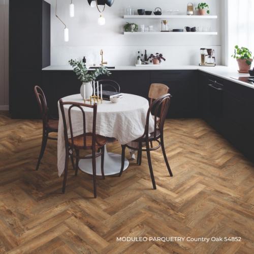 Когда в интерьере есть классика дизайна, это успокаивает. 02