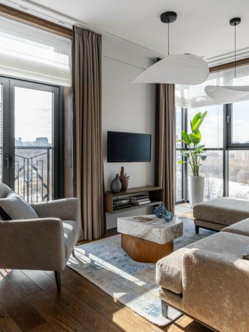 Гостиная с двумя окнами: 40+ фото и примеров. 07