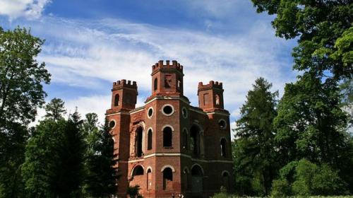 Строгость в царском селе: топ - 7 готических зданий. 01