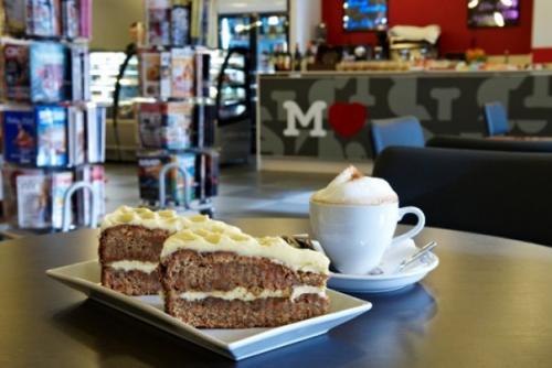 Где почитать за чашкой кофе: топ - 5 кафе - читален Москвы. 03