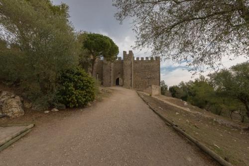 Начну пожалуй, рассказывать и показывать свои впечатления о Португалии. 08
