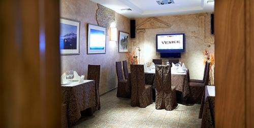 Ресторан европейской кухни с оригинальным интерьером и тёплым приёмом. 03