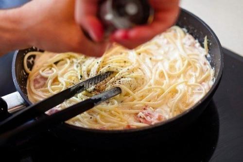 Паста Карбонара.  Ингредиенты: 08