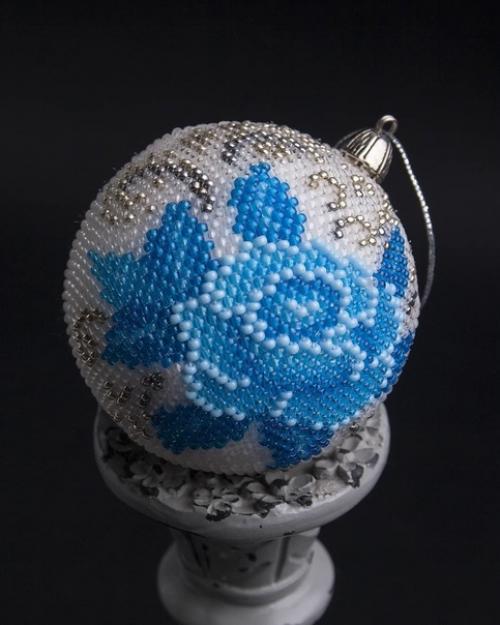 Автор Miraclestudio_Samara шарик - только на ёлку? 06