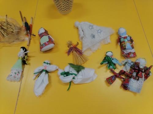 Куколка - Чудесница.  Соломка - это красивый и очень долговечный природный материал. 07