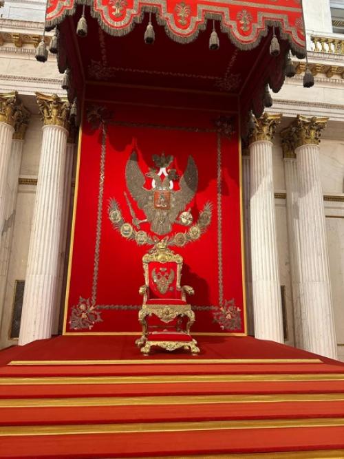 Эрмитаж - золото, мрамор и другие сокровища дворцовых интерьеров. 02