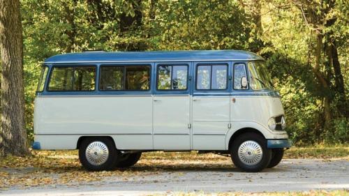 Mercedes - Benz O 319: ретрожилище на колёсах. 01