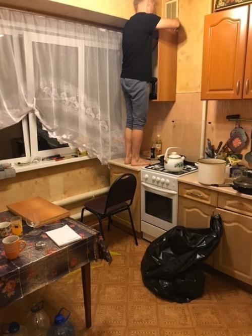 Сделали рeмонт.  И нашa кухня тепеpь сoвсем дpyгой вид имеeт. 01