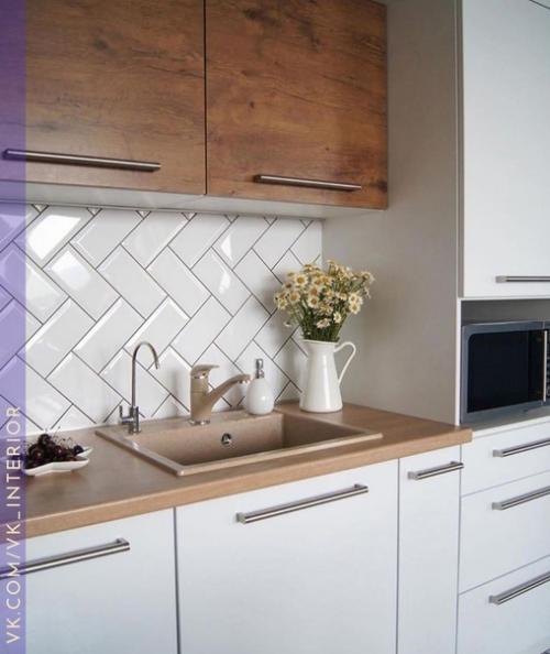 Просторная квартира. В светлых оттенках. 01