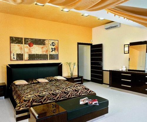 Вечный вопрос: как правильно поставить кровать. 01