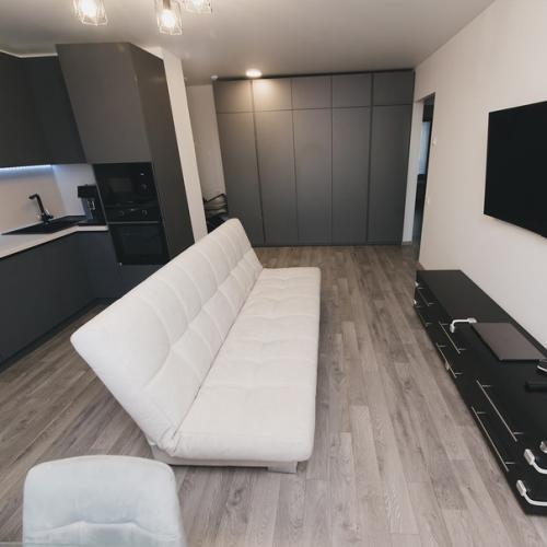 С наступлением холодов мы стали чаще ходить в гости. 04