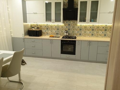 Наша кухня.  Почти 20 кв. 07