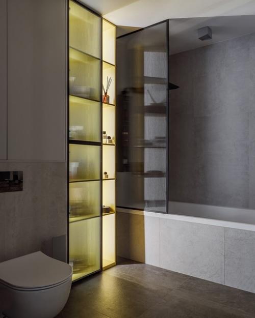 Светлана Васильева и Евгений носков спроектировали квартиру для активной девушки, увлеченной современным искусством и модой. 08