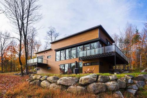 Студия Bone Structure не совсем обычная архитектурная или дизайнерская фирма. 02