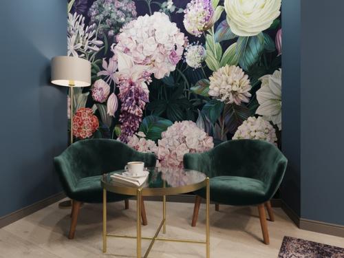 Бояться тёмных, насыщенных оттенков в интерьере значит лишать себя огромного декоративного потенциала. 01