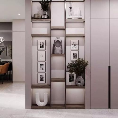 Грамотно созданный баланс между темным и светлым, с вкраплениями ярких акцентов создает неповторимый интерьер кухни - гостиной площадью 18 м. 08