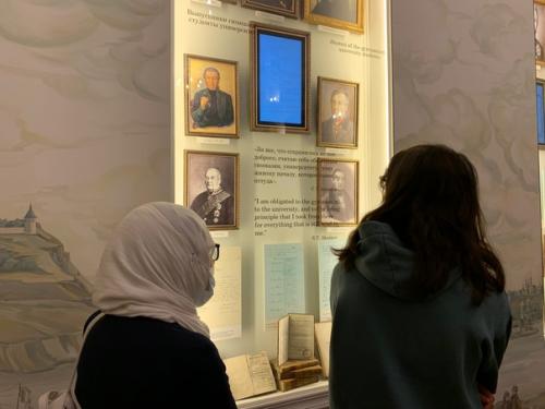 1 декабря ассоциация иностранных студентов организовала экскурсию в музей Н. и. Лобачевского. 02