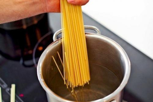 Паста Карбонара.  Ингредиенты: 02