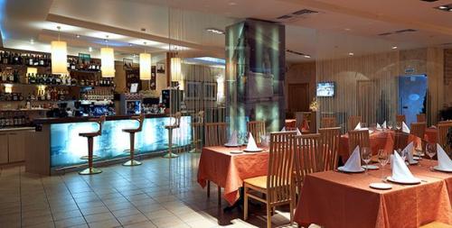 Ресторан европейской кухни с оригинальным интерьером и тёплым приёмом. 01