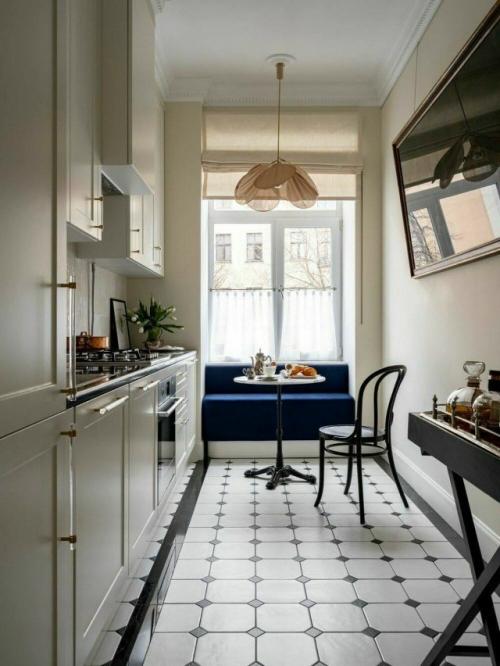 Двухкомнатная Сталинка в тихом переулке Остоженки. 01