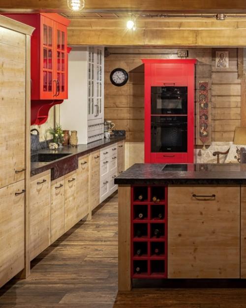 Дом на КЛЯЗЬМЕ. Чтобы создать в этом доме уют, дизайнер Татьяна Ильина боролась за любовь - любовь к французскому антиквариату. 05