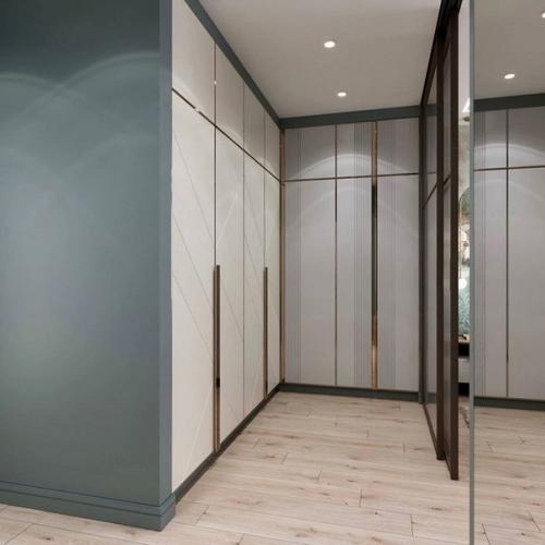 Нежнейшее сочетание цветов в спальне, к которой прилагается ванная комната. 03