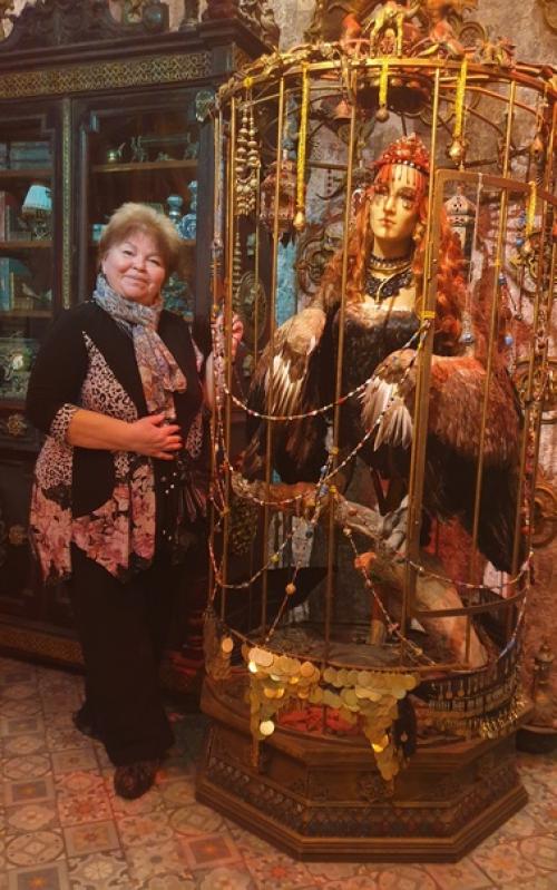 Так же на 1 этаже расположена лаборатория господина хеленверкоффа, который по легенде жил в этом особняке после целибеевой. 01