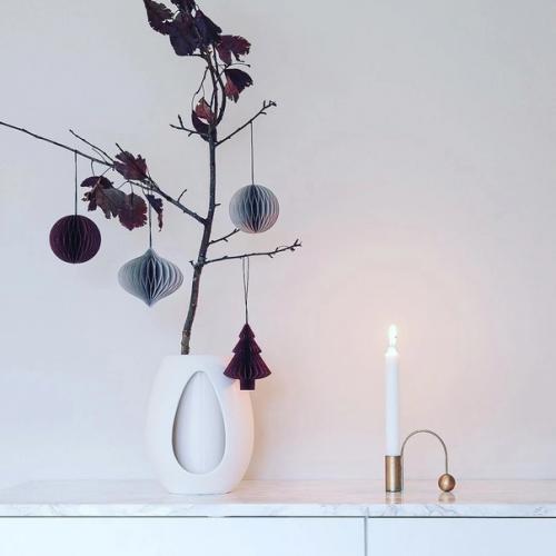 Минималистичные идеи сдержанного, но при этом атмосферного зимнего декора. 05