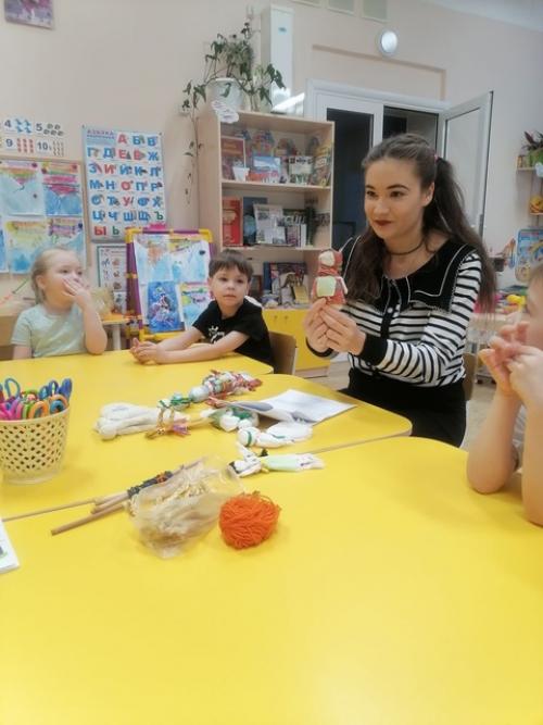 Куколка - Чудесница.  Соломка - это красивый и очень долговечный природный материал. 06