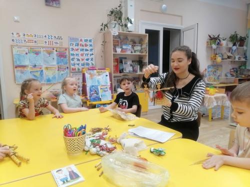 Куколка - Чудесница.  Соломка - это красивый и очень долговечный природный материал. 03