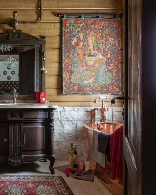 Дом на КЛЯЗЬМЕ. Чтобы создать в этом доме уют, дизайнер Татьяна Ильина боролась за любовь - любовь к французскому антиквариату. 08