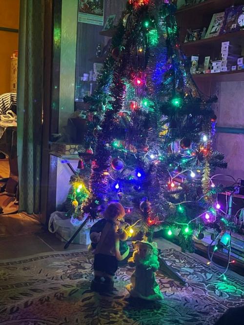 В преддверии нового года в каждом доме появляется особое настроение: хочется согреться теплом домашних традиций и создать атмосферу праздника.  