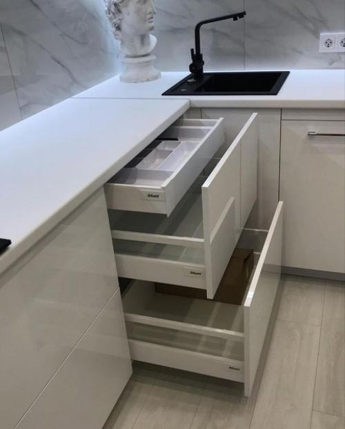 Кухня готовa.  Современный интерьер без ярких aкцентов. 05