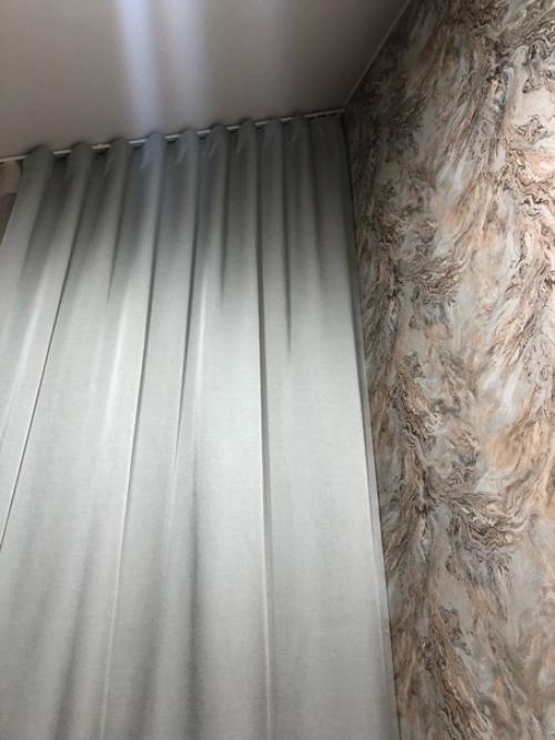 В этом проекте у нас стояла задача одеть три скошенных окна в трёх спальнях. 07