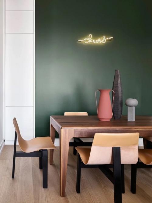 Интерьер квартиры в ЖК Резиденции Архитекторов полностью отражает характер своей хозяйки - активной деловой девушки. 01