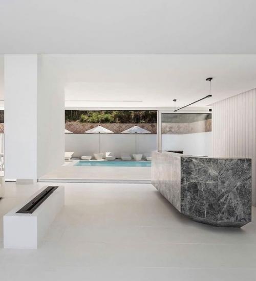 Просто фантастика!  Интересно, в этом доме реально живут. 04