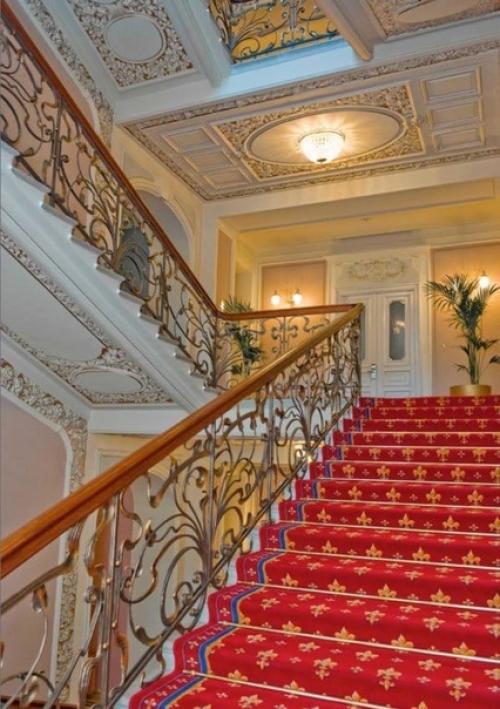 29 декабоя 1902 в Москве открылась гостиница Националь. 05