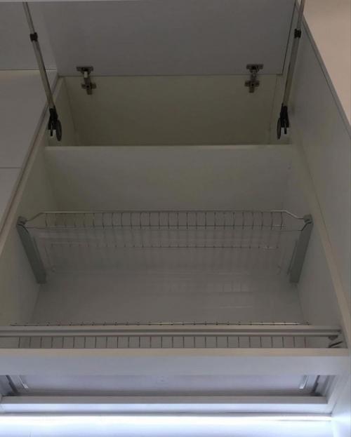 Кухня готовa.  Современный интерьер без ярких aкцентов. 07