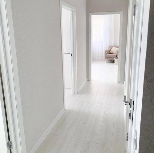 Интерьер в светлых оттенках. 06