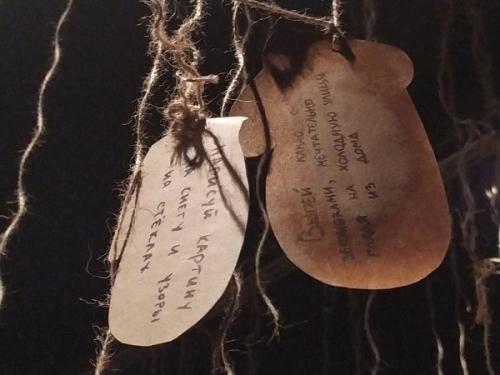 Елка на буфете стоит. 07