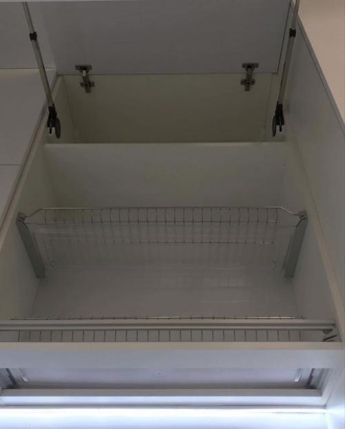 Кухня готова.  Современный интерьер без ярких акцентов. 07