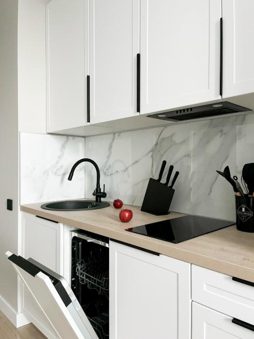 Интерьер квартиры - студии 28 м 2 в ЖК B'Aires в Москве. 06